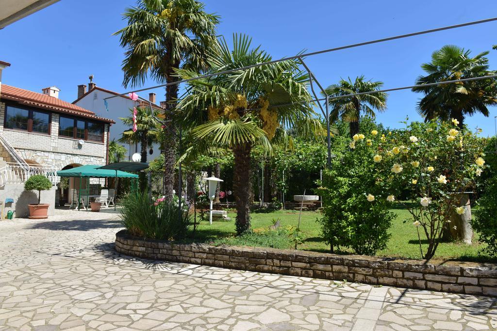 Apartments Nela Poreč Kültér fotó