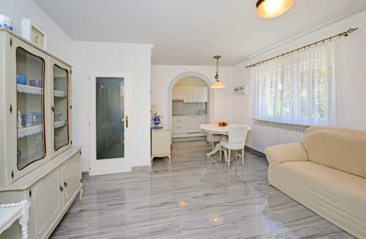 Apartments Nela Poreč Kültér fotó