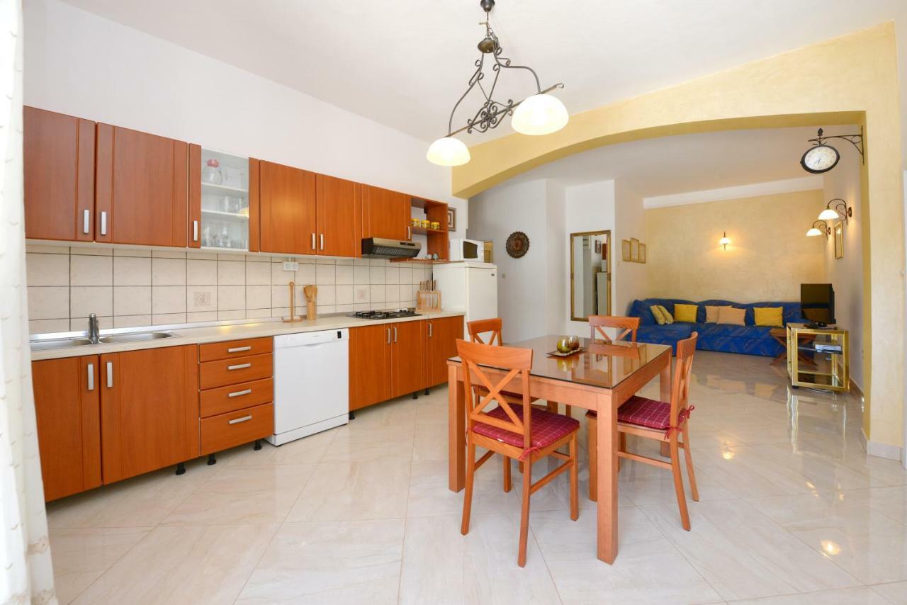 Apartments Nela Poreč Kültér fotó